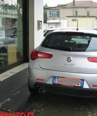 ALFA ROMEO Giulietta 1.4 Turbo 120 CV GPL Distinctive KM0!!!!! ALFA ROMEO Giulietta 1.4 Turbo 120 CV GPL Distinctive KM0!!!!!