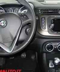 ALFA ROMEO Giulietta 1.4 Turbo 120 CV GPL Distinctive KM0!!!!! ALFA ROMEO Giulietta 1.4 Turbo 120 CV GPL Distinctive KM0!!!!!