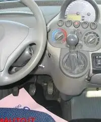 FIAT Multipla 1.6 16V Natural Power Dynamic FIAT Multipla 1.6 16V Natural Power Dynamic