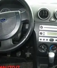 FORD Fiesta 1.2 16V 5p. Ghia  !!!!!