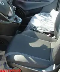 LANCIA Ypsilon 0.9 TwinAir 85 CV 5 porte Metano Ecochic Silver