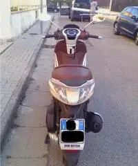 Beverly 300