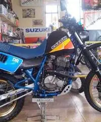 Enduro SUZUKI DR 600 Enduro SUZUKI DR 600