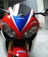 CBR 1000 RR CBR 1000 RR