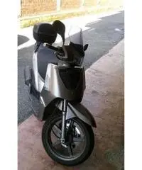 Kymco People 200s