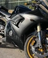 Yamaha YZF R6 - 2005 Yamaha YZF R6 - 2005