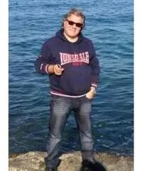 Uomo maturo cerca una donna carina e simpatica