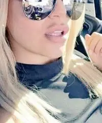 Ho bisogno di un uomo serio con cui condividere il mio sincero amore Ho bisogno di un uomo serio con cui condividere il mio sincero amore