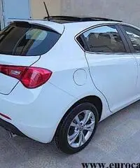 ALFA ROMEO Giulietta 2.0 JTDm (2) 140cv Distinctive