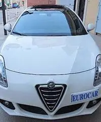 ALFA ROMEO Giulietta 2.0 JTDm (2) 140cv Distinctive