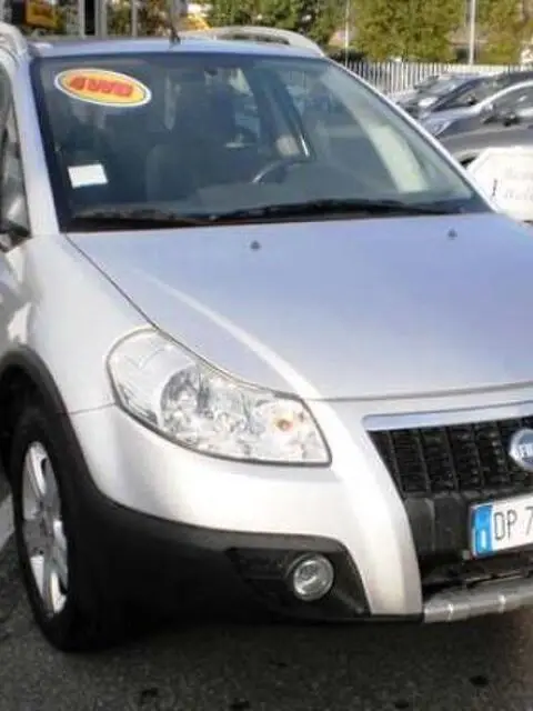 FIAT Sedici 4x4 - A rate da 89.00 euro al mese FIAT Sedici 4x4 - A rate da 89.00 euro al mese