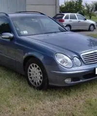 Mercedes-Benz E320 3.2 TurboDiesel-Navigatore