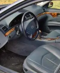 Mercedes-Benz E320 3.2 TurboDiesel-Navigatore