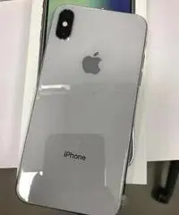 Vendita iPhone X 64GB Grigio siderale Sbloccato 440€ iPhone 8 256GB 400€