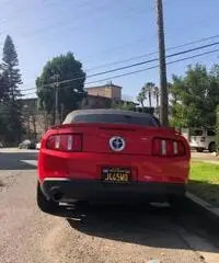 2011 Ford Mustang Convertibl