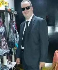 Uomo di 43 serio cerca donna over 40 scopo matrimonio