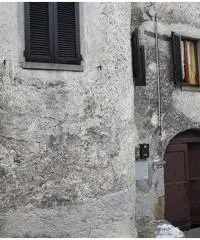 casa lago iseo  loc. riva di solto (BG) via principale centro storico