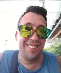 Cerco donna per una relazione conviviale disposta a trasferìrsi Cerco donna per una relazione conviviale disposta a trasferìrsi