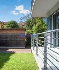 Villa bifamiliare a Lido di Camaiore