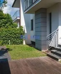 Villa bifamiliare a Lido di Camaiore