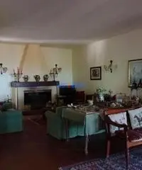 Hotel In Vendita a Castellana Sicula Hotel In Vendita a Castellana Sicula