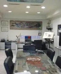 Capannone a Viareggio con carroponte