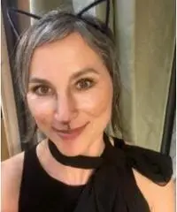 Donna che cerca uomo per una relazione seria