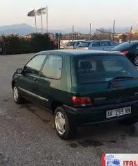 Renault Clio 1.3 1.3 Renault Clio 1.3 1.3
