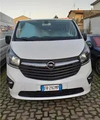 AUTOVETTURA 9 POSTI OPEL VIVARO BITURBO