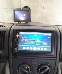 Camper mansardato adria coral 680 sk con portamoto