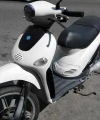 Camper mansardato adria coral 680 sk con portamoto