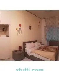 Molto luminoso vicino metro B per coppia lav. ref.