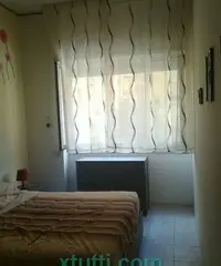 Molto luminoso vicino metro B per coppia lav. ref.