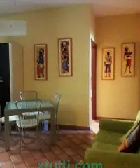 Affittasi Centrale Trivani/cottura ( Vicino Università ) Affittasi Centrale Trivani/cottura ( Vicino Università )