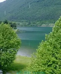 Affittasi appartamento con bellissima vista lago