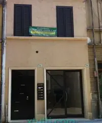 Affittasi Negozio in Corso Garibaldi Forli Affittasi Negozio in Corso Garibaldi Forli