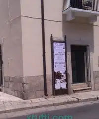 AFFITTASI LOCALE COMMERCIALE In zona Municipio, centralissim AFFITTASI LOCALE COMMERCIALE In zona Municipio, centralissim