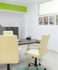 Uffici di fronte uscita autostradale Castellammare Uffici di fronte uscita autostradale Castellammare