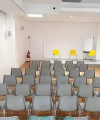 Affittiamo Sala Conferenze / Meeting fino a 100 posti a sed