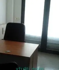 Locale commerciale uso ufficio o studio affare