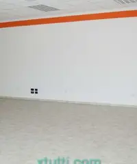 Affittasi ufficio mq. 750 Complesso Atlantic Business Cente