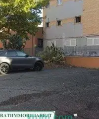 Laboratorio MQ 920 con Uffici e Magazzino Laboratorio MQ 920 con Uffici e Magazzino