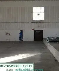 Laboratorio MQ 920 con Uffici e Magazzino Laboratorio MQ 920 con Uffici e Magazzino