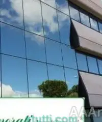 Capannone uso artigianale/magazzino mq 900 A-715