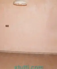 VENDESI MONOLOCALE