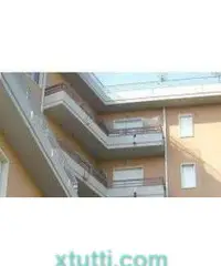 Appartamento, cantina,posto auto Monsano. Appartamento, cantina,posto auto Monsano.