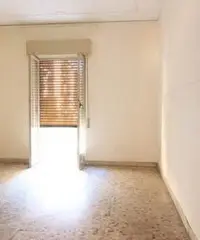 Viale Tica Appartamento 3 vani piano 1