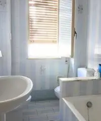 Viale Tica Appartamento 3 vani piano 1