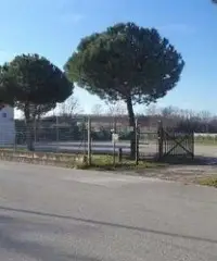 Deposito/piazzale + uffici in superstrada fano grosseto