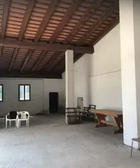 Capannone e casa 20 x 16 m Capannone e casa 20 x 16 m